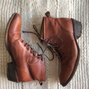 Frye Brown Leather Lace Up Ankle Boots!